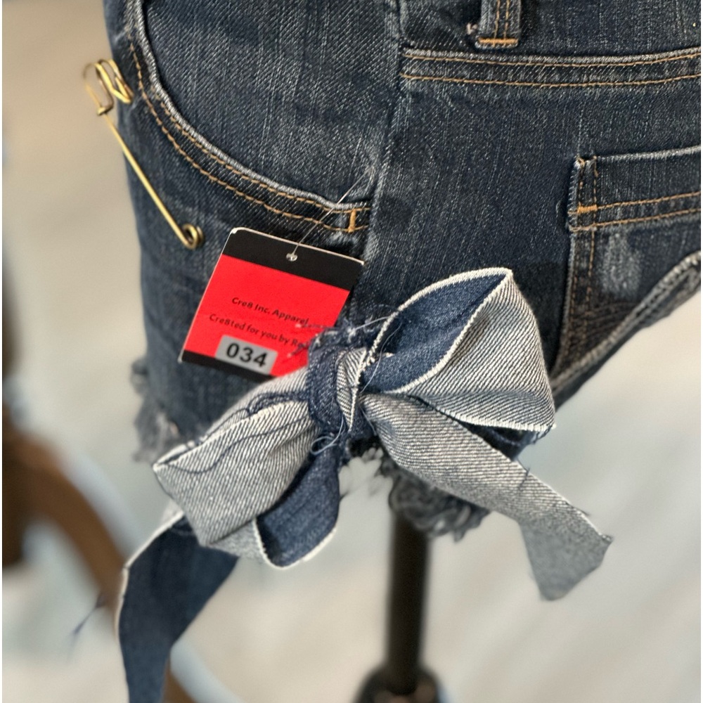 Custom shorts - Picture 2 of 3
